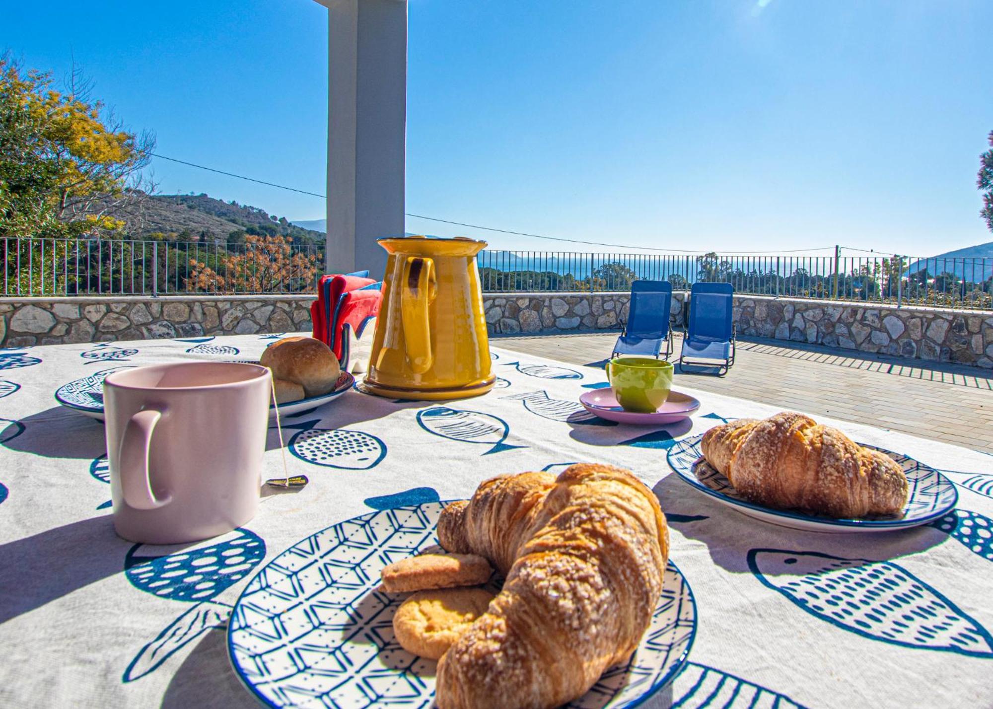 B&B Villa Costanza Lacona Eksteriør billede