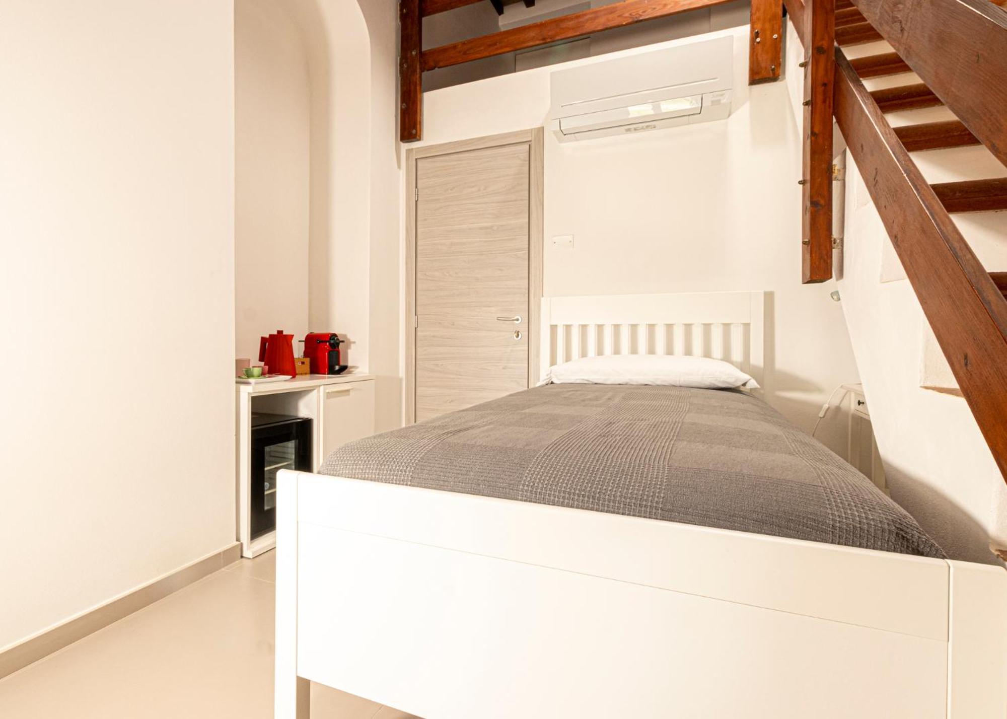 B&B Villa Costanza Lacona Eksteriør billede